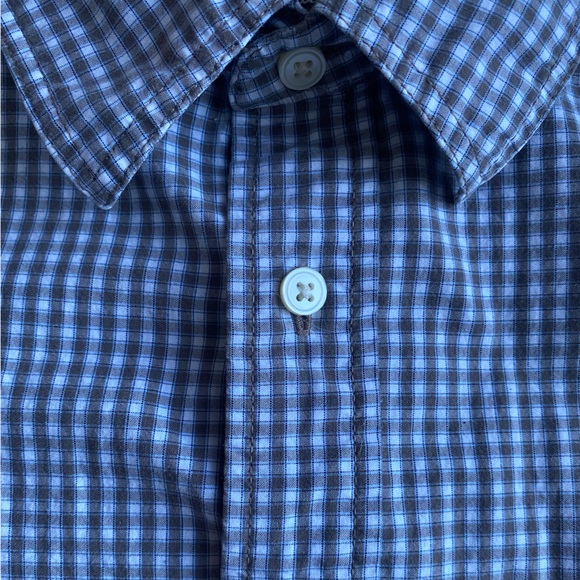 Eddie Bauer Shirt Sleeve Button Down - Picture 5 of 7
